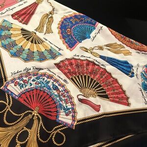 Colorful Fan Print Scarf